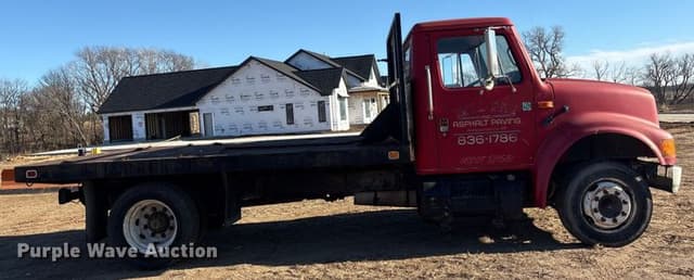 Image of International 4700 equipment image 3