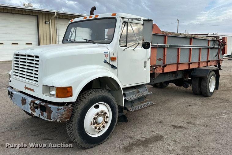 SOLD - 1991 International 4700 Lot No. NS9134 Other Equipment with