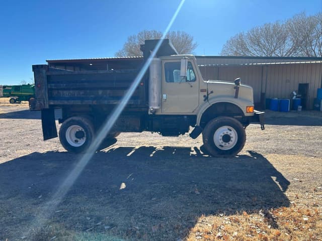 Image of International 4800 equipment image 3