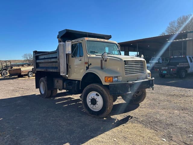 Image of International 4800 equipment image 2