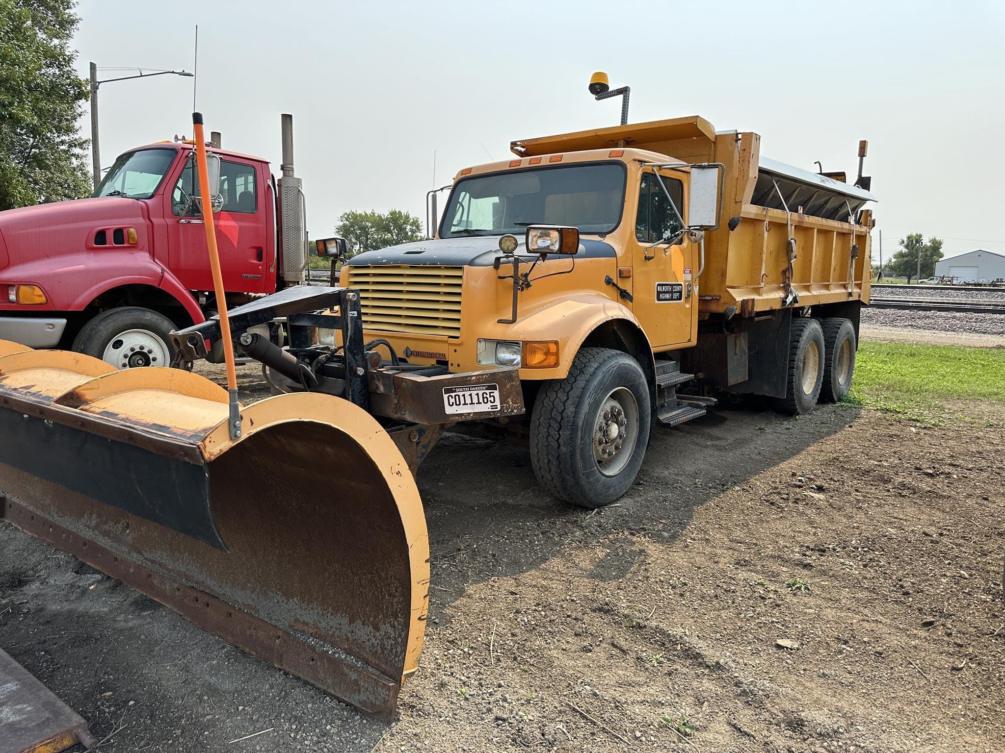 Main image International 4900