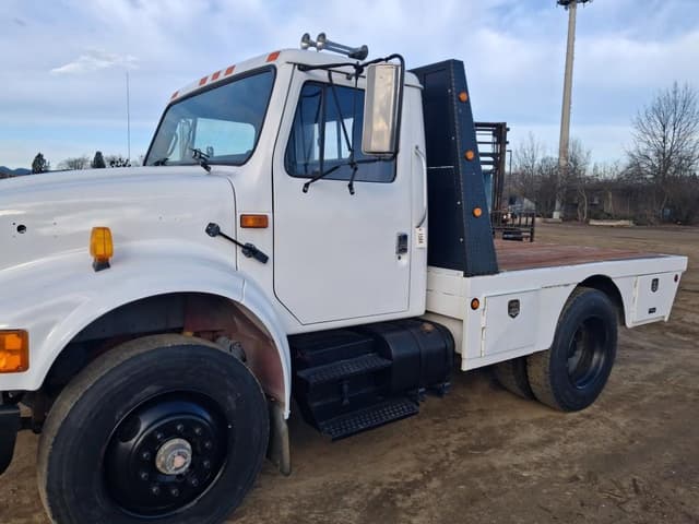 Image of International 4900 equipment image 1