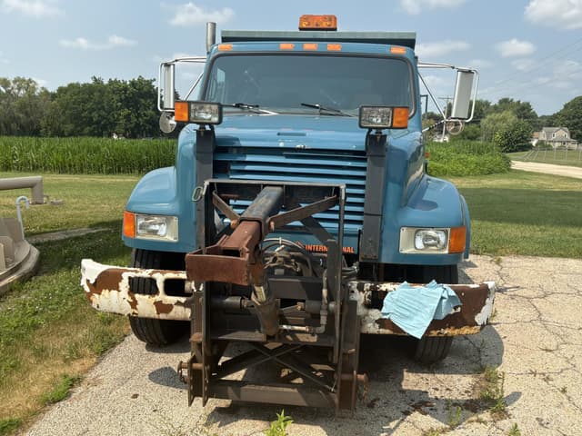 Image of International 4900 equipment image 2