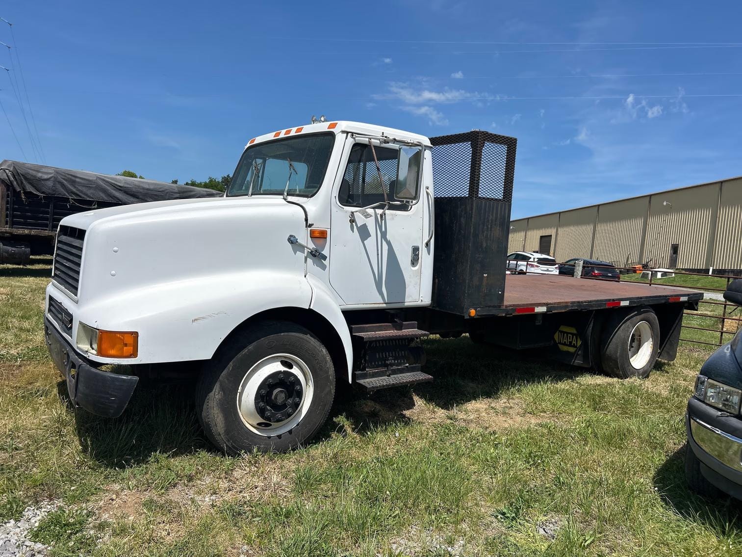 1991 International 8200 Equipment Image0