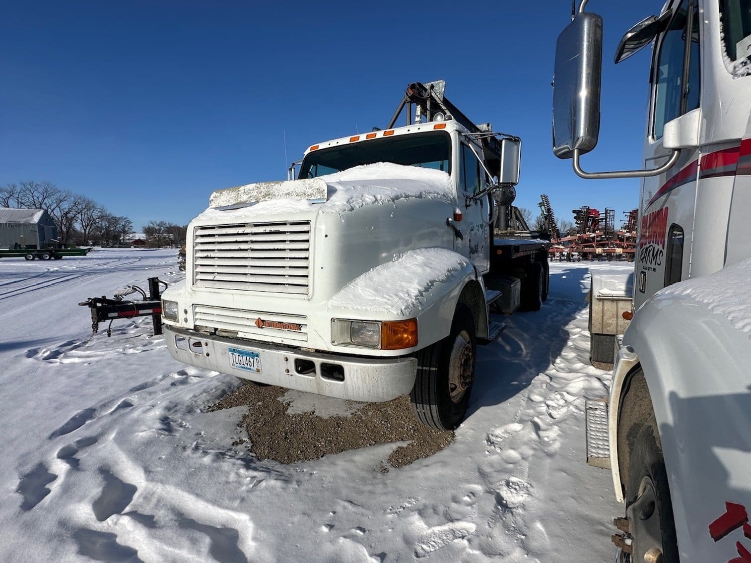 1991 International 8200 Equipment Image0