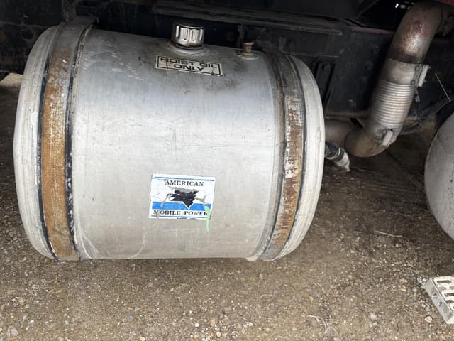 Image of International 9000 equipment image 2