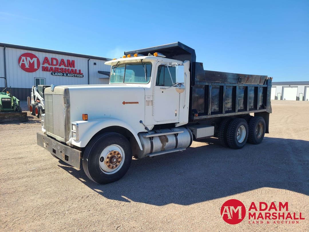 Image of International 9300 Primary image