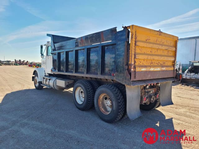 Image of International 9300 equipment image 3