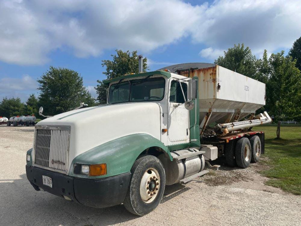 Main image International 9400