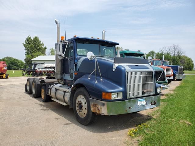 Image of International 9400 equipment image 1