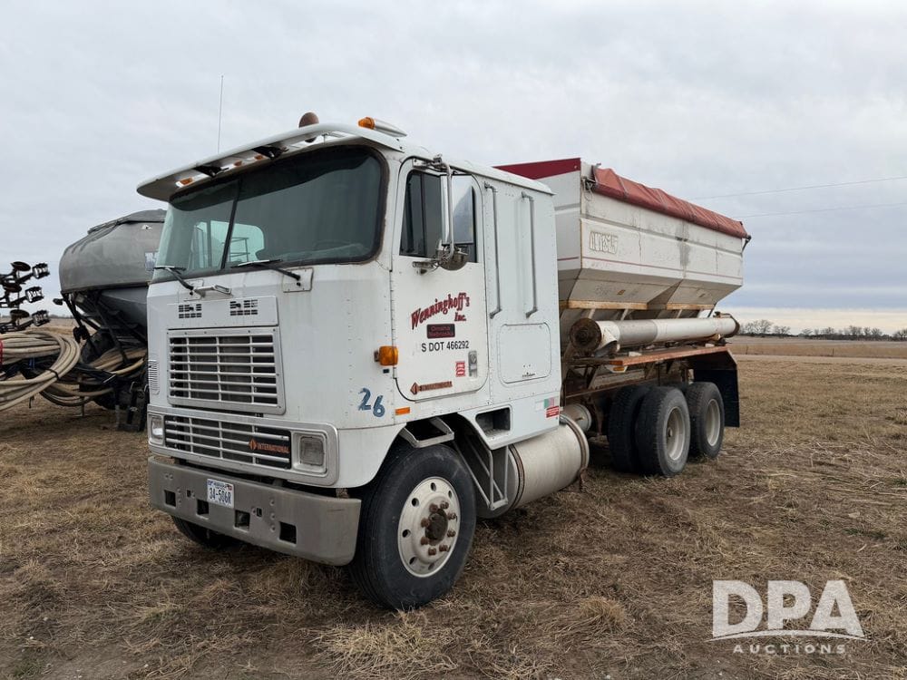 1991 International 9600 Equipment Image0