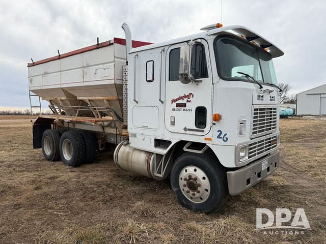 Image of International 9600 equipment image 4