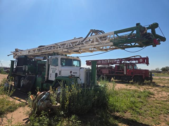 Image of International Paystar 5000 equipment image 2