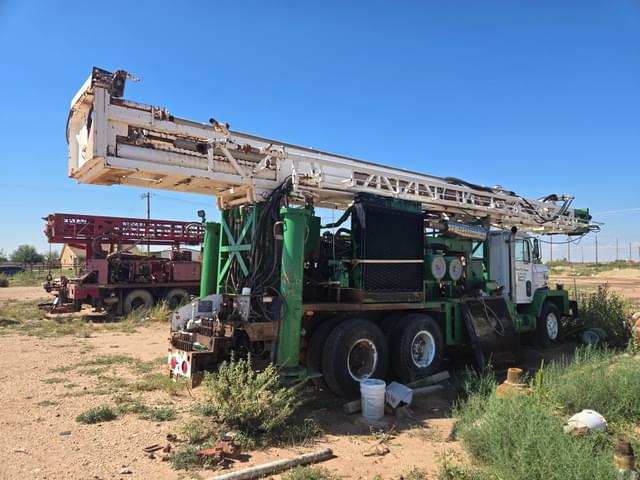 Image of International Paystar 5000 equipment image 3