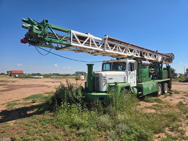 Image of International Paystar 5000 equipment image 1