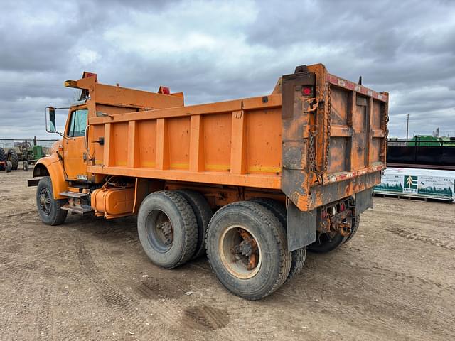 Image of International 4900 equipment image 3