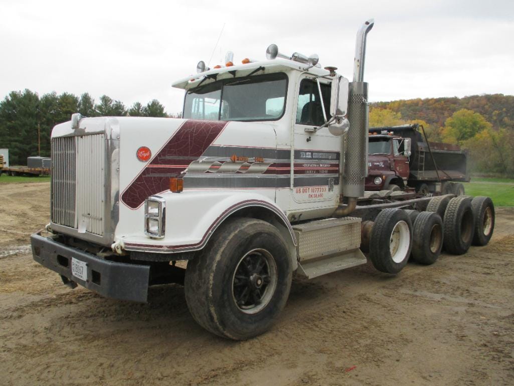 Main image International F9300