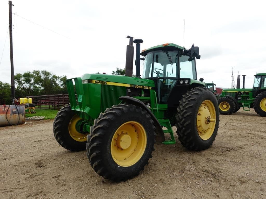 Image of John Deere 4455 Primary image