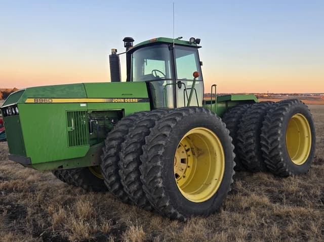 Image of John Deere 8960 equipment image 3