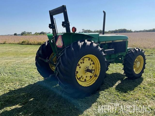Image of John Deere 2555 equipment image 2