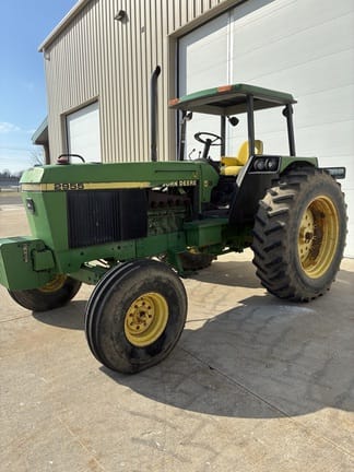 1991 John Deere 2955 Equipment Image0