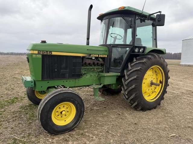 Image of John Deere 2955 equipment image 1