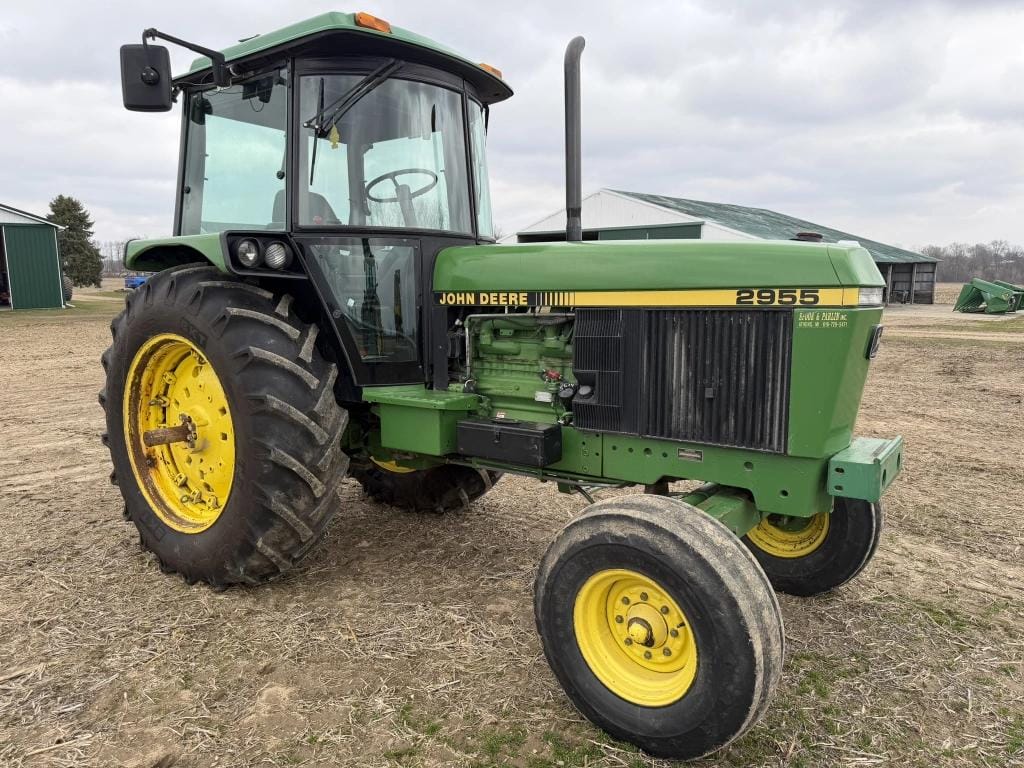 1991 John Deere 2955 Equipment Image0