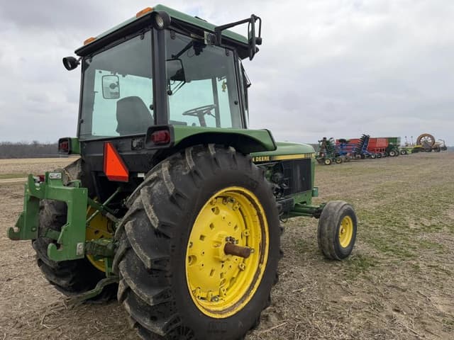 Image of John Deere 2955 equipment image 4