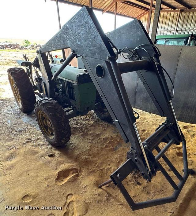 Image of John Deere 2955 equipment image 2