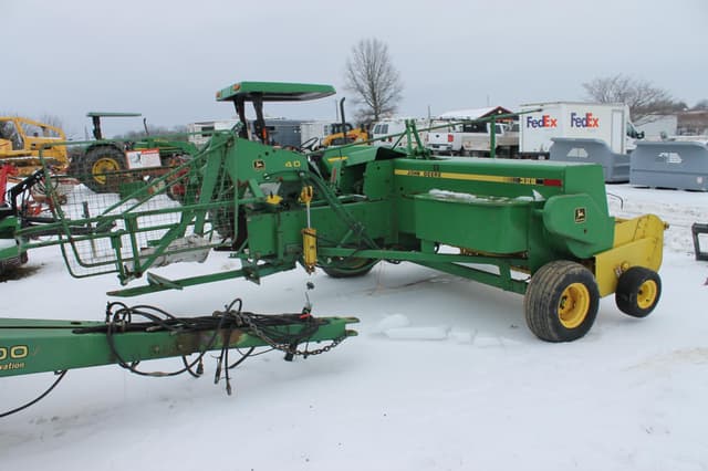 Image of John Deere 328 equipment image 3