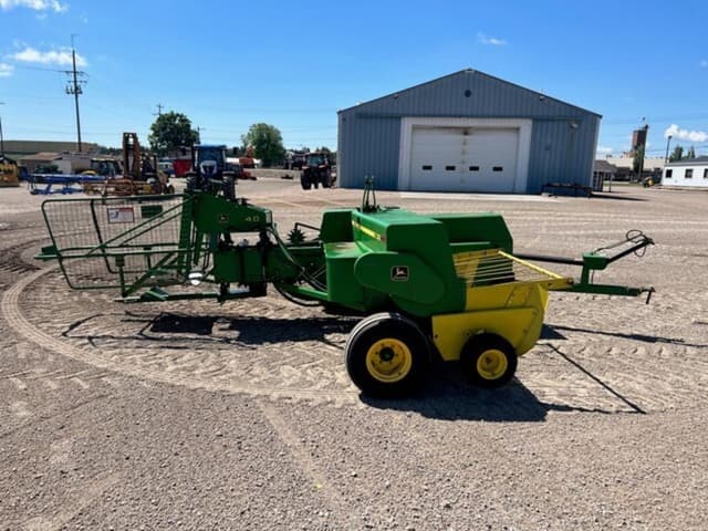 Image of John Deere 328 equipment image 3
