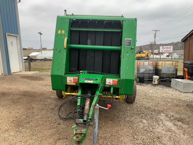 Image of John Deere 335 equipment image 2