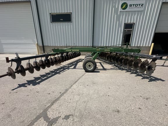 Image of John Deere 355 equipment image 1