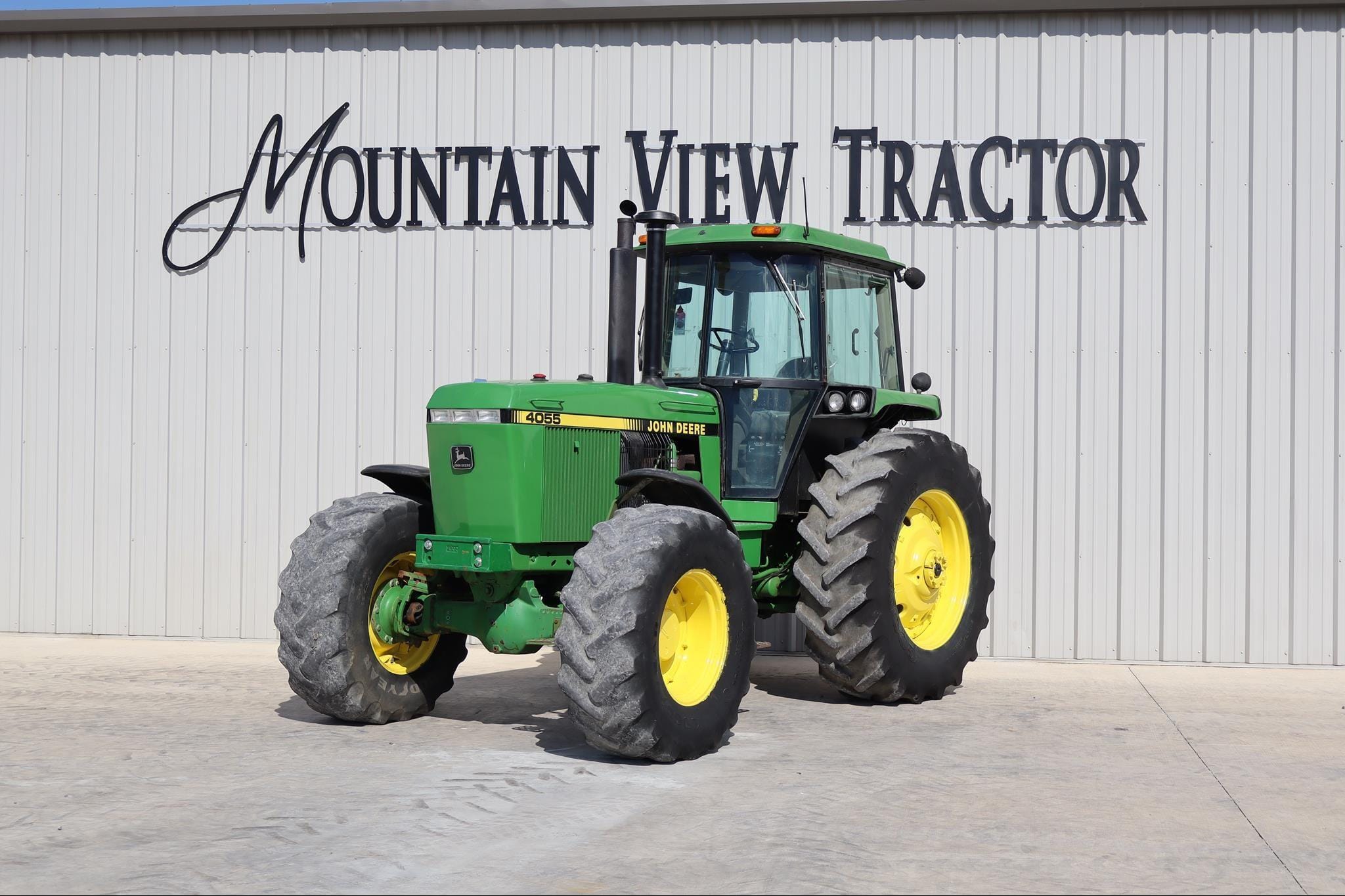 1991 John Deere 4055 Equipment Image0