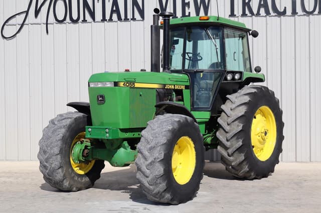 Image of John Deere 4055 equipment image 2