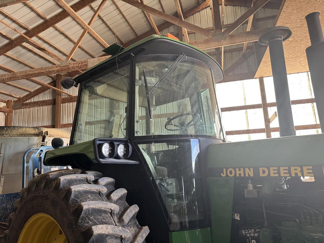 Image of John Deere 4255 Image 1