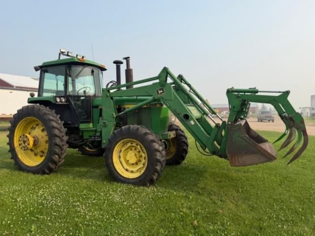 Image of John Deere 4255 equipment image 2