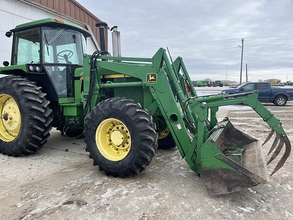 Image of John Deere 4455 equipment image 2