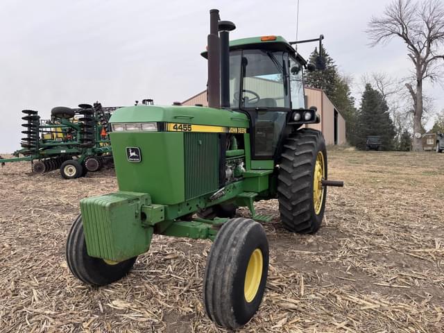 Image of John Deere 4455 equipment image 4