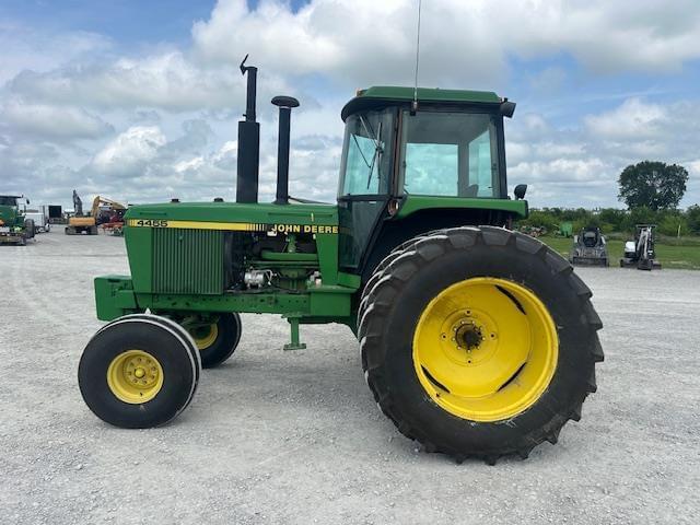 Image of John Deere 4455 equipment image 1