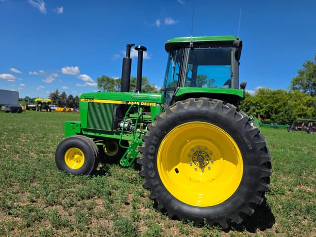 Image of John Deere 4455 equipment image 4