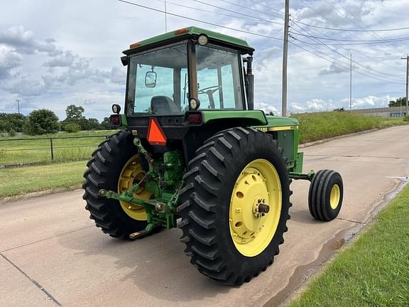 Image of John Deere 4455 equipment image 4