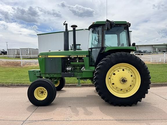 Image of John Deere 4455 equipment image 1