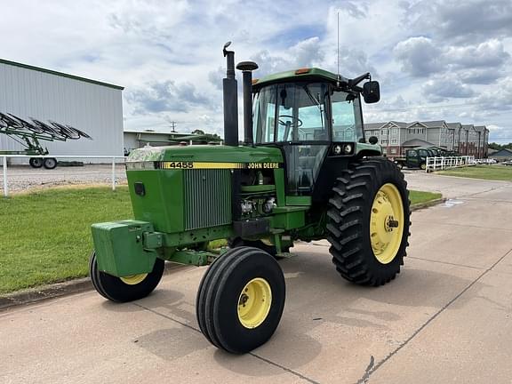 Image of John Deere 4455 Primary image