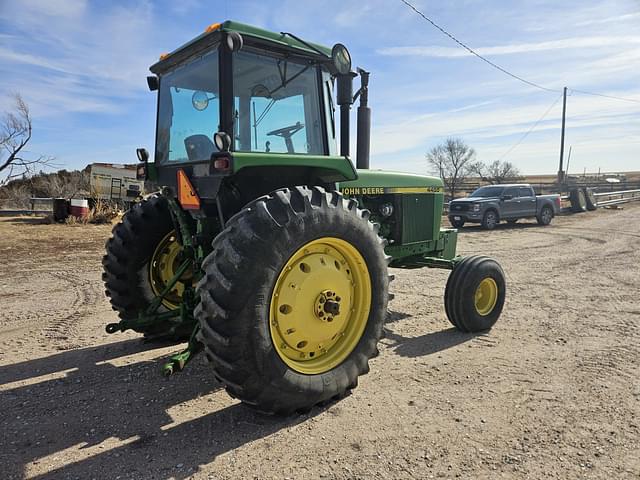 Image of John Deere 4455 equipment image 4