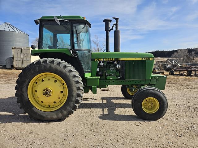 Image of John Deere 4455 equipment image 3