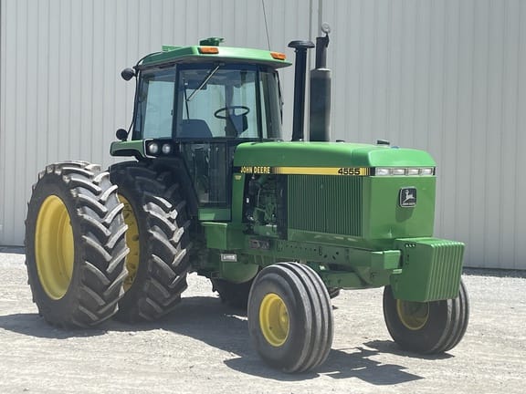 1991 John Deere 4555 Equipment Image0