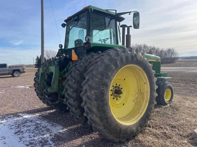 Image of John Deere 4555 equipment image 3