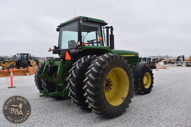 Image of John Deere 4555 equipment image 4