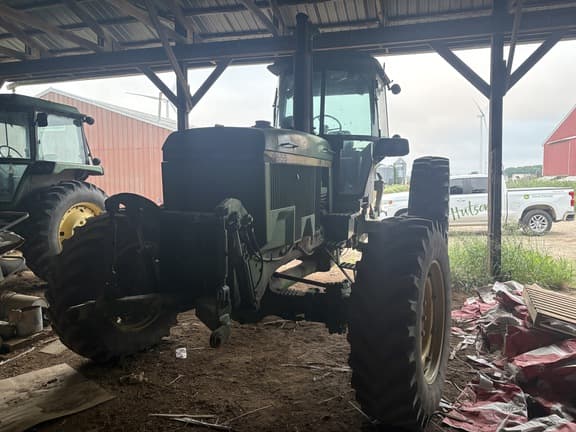 Image of John Deere 4555 equipment image 2